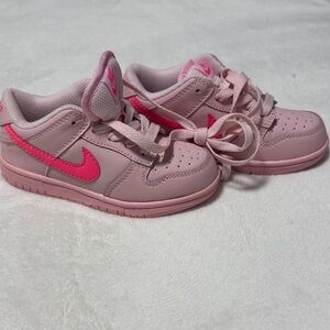 Nike Kids Light Pink and Bright Pink Sneakers